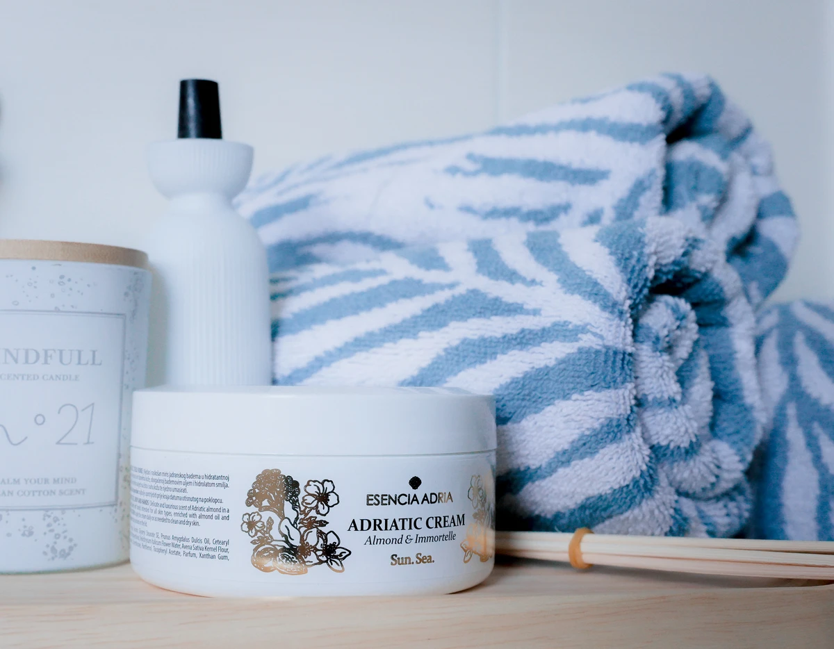 apartment-1 bathroom