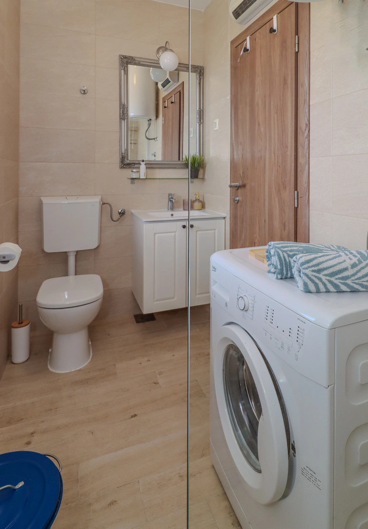 apartment-3 bathroom